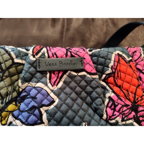 VERA BRADLEY Falling Flowers Beautiful Shoulder Bag - Picture 5 of 7